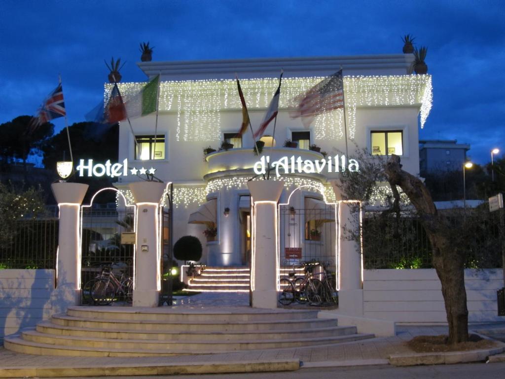 Hotel D'Altavilla คาโนซา ดิ พูเจลีย ภายนอก รูปภาพ