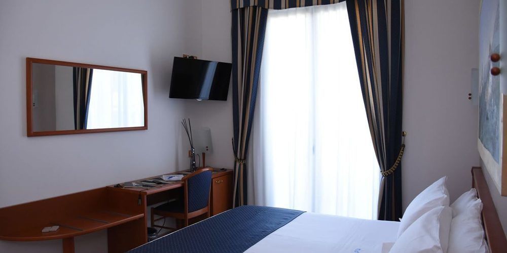 Hotel D'Altavilla คาโนซา ดิ พูเจลีย ภายนอก รูปภาพ