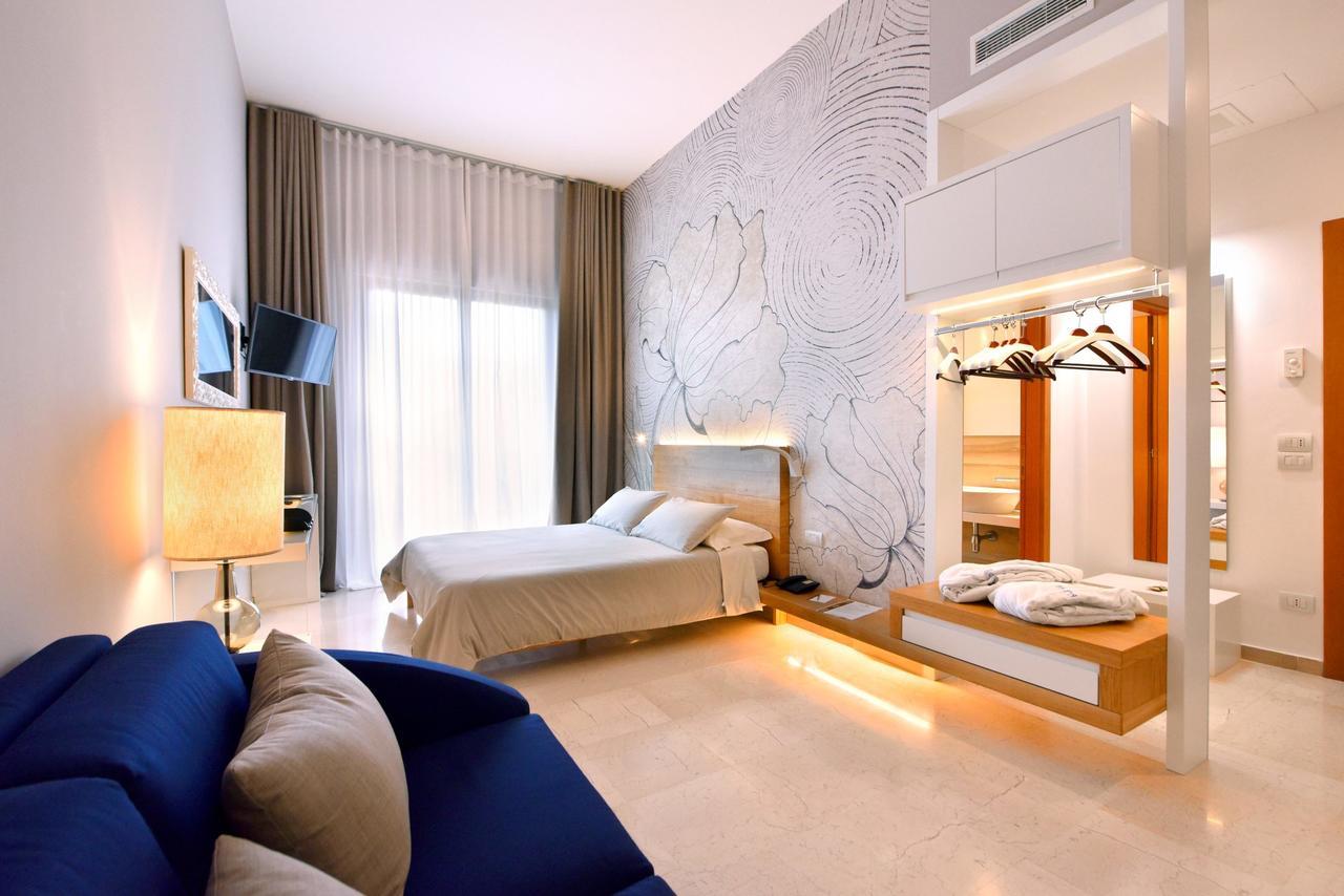 Hotel D'Altavilla คาโนซา ดิ พูเจลีย ภายนอก รูปภาพ